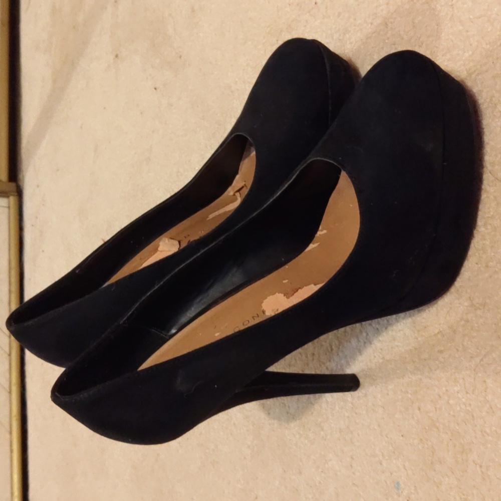 Black Stilettos